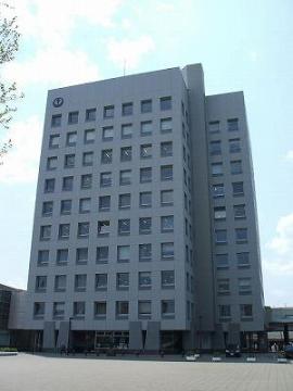 その他　八戸市役所（その他）まで520m