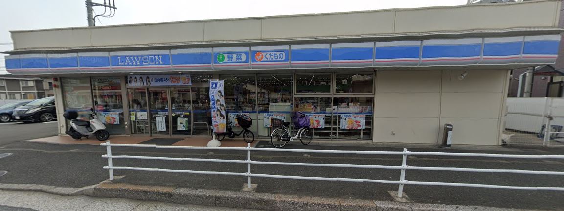 コンビニ　ローソン 横浜釜利谷東五丁目店（コンビニ）まで717m