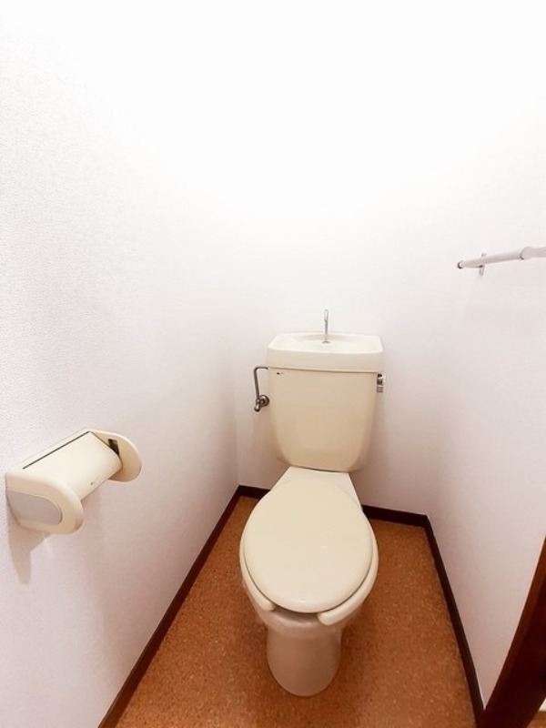 トイレ　図面と現状に相違がある場合には現状を優先
