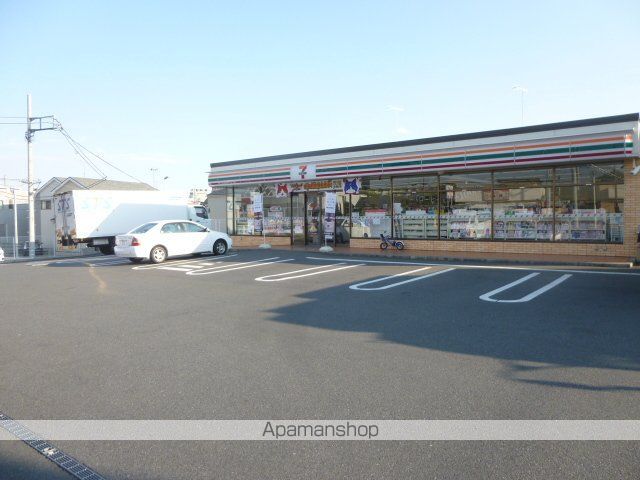コンビニ　セブン－イレブン伊勢原板戸店（コンビニ）まで355m
