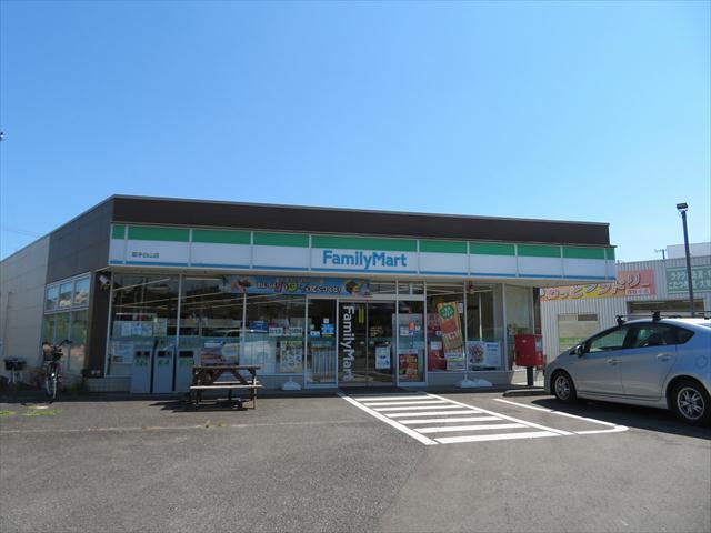コンビニ　ファミリーマート取手白山店（コンビニ）まで873m