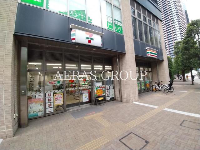 コンビニ　セブン-イレブン 西新宿５丁目中央店（コンビニ）まで6m