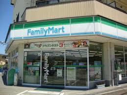 コンビニ　ファミリーマート 甲府貢川店（コンビニ）まで467m