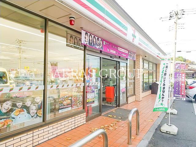コンビニ　セブンイレブン松戸大橋店（コンビニ）まで389m