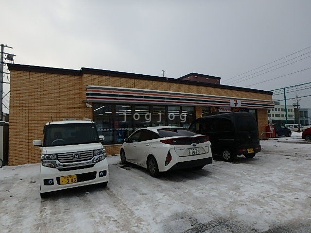 コンビニ　セブンイレブン札幌北郷6条店（コンビニ）まで539m