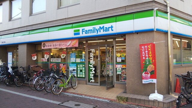 コンビニ　ファミリーマート 雪谷大塚店（コンビニ）まで685m
