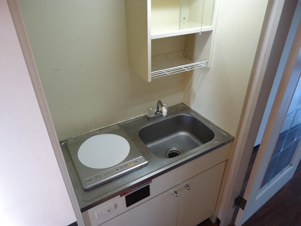 キッチン　※同建物の別のお部屋の写真です。