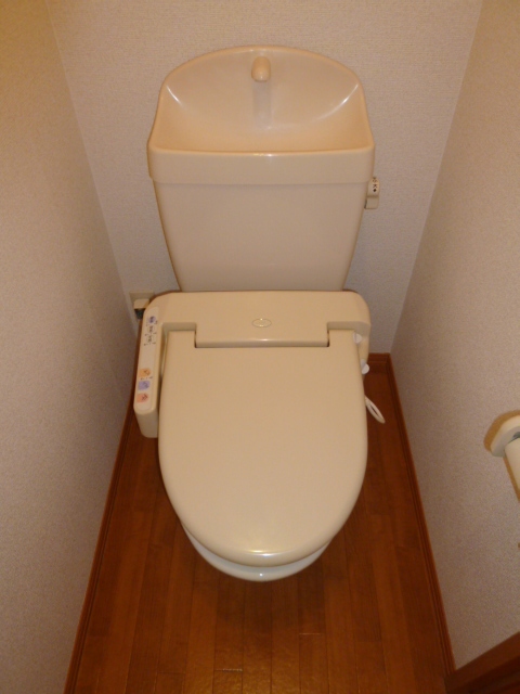 トイレ　トイレもきれいです
