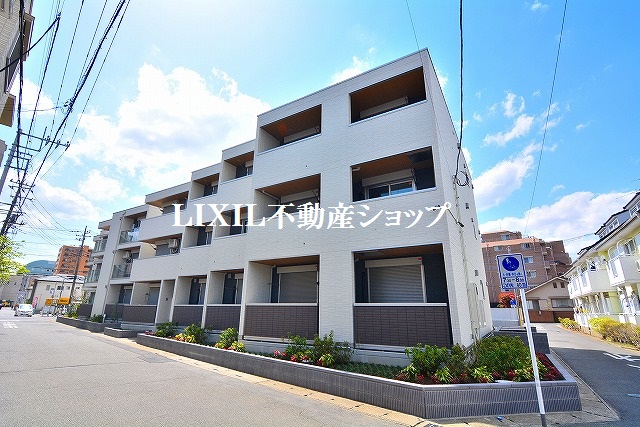 建物外観　吉川市のお住まい探しなら当社にお任せください。