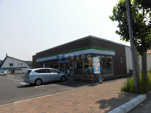 コンビニ　ファミリーマート三笠幸町店（コンビニ）まで351m