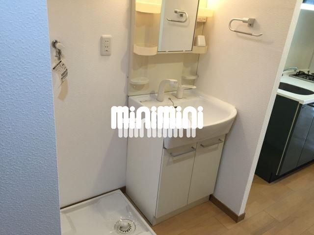 洗面設備　独立洗面台あります！
