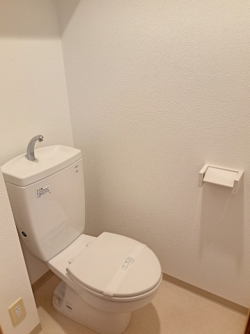 トイレ　※別部屋参考写真