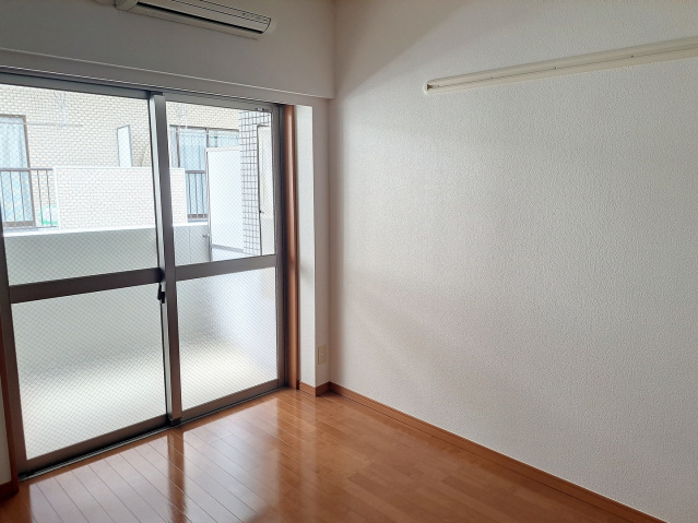 居室・リビング　※別部屋参考写真
