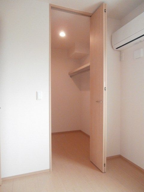 収納　★ウォークインクローゼット★
