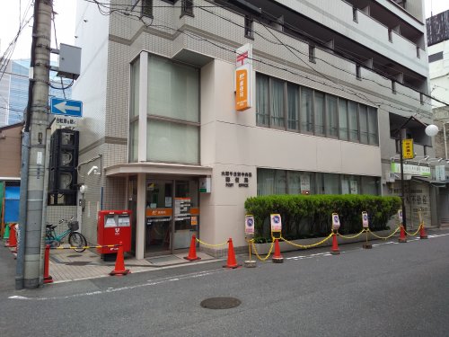郵便局　大阪千日前中央通郵便局（郵便局）まで380m