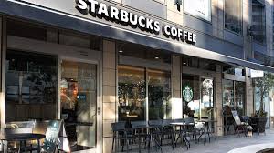 飲食店　スターバックスコーヒー 白金高輪店（飲食店）まで337m