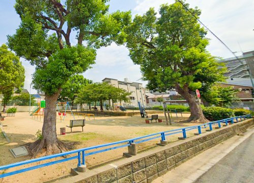 公園　松通東公園（公園）まで225m