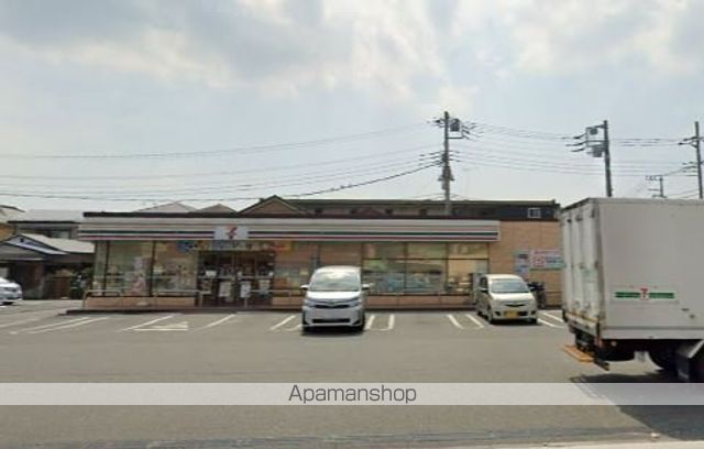 コンビニ　セブンイレブン（コンビニ）まで512m