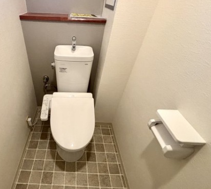ロイヤル西宮北口のトイレ写真