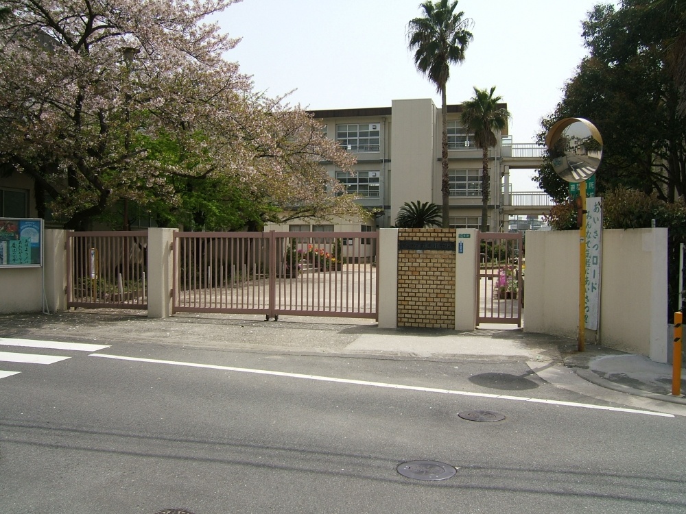 小学校　西宮市立　段上小学校（小学校）まで574m