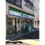 コンビニ　ファミリーマート横浜石川町店（コンビニ）まで39m