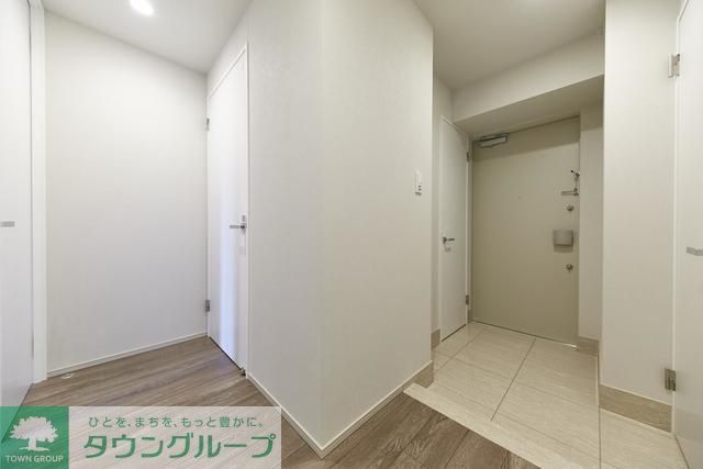 玄関　※写真は同タイプ住戸です。