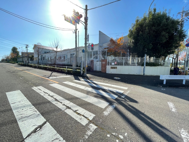 幼稚園・保育園　旭ヶ丘第二こども園（幼稚園・保育園）まで1111m
