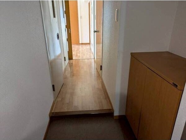 シャトレ大万の玄関写真