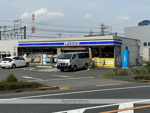 コンビニ　ローソン百草園駅前店（コンビニ）まで872m