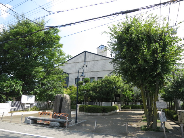 図書館　高槻市立小寺池図書館（図書館）まで350m