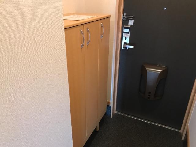 エントランス　下駄箱
