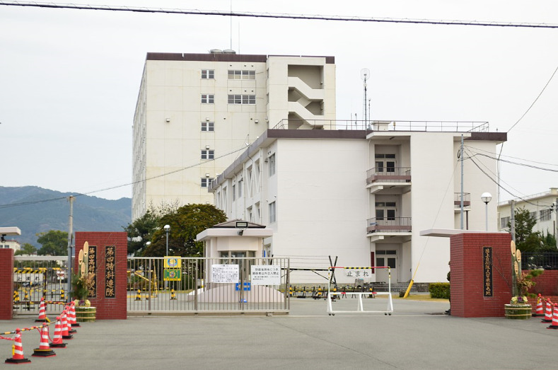 その他　陸上自衛隊駐屯地第４特科連隊（その他）まで673m