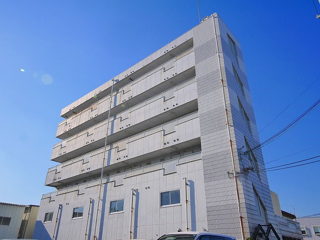 建物外観　キレイな外観です。