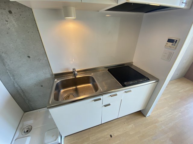 キッチン　コンパクトなキッチンで掃除もラクラク