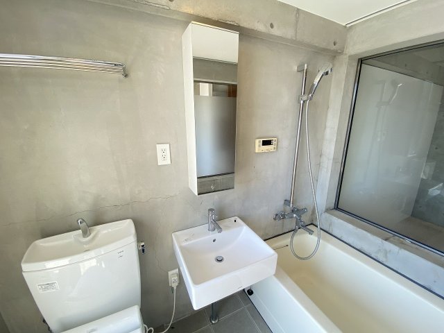 洗面設備　コンパクトで使いやすい洗面所