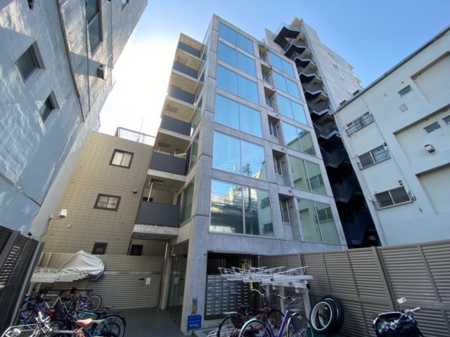 建物外観　外観は落ち着いています