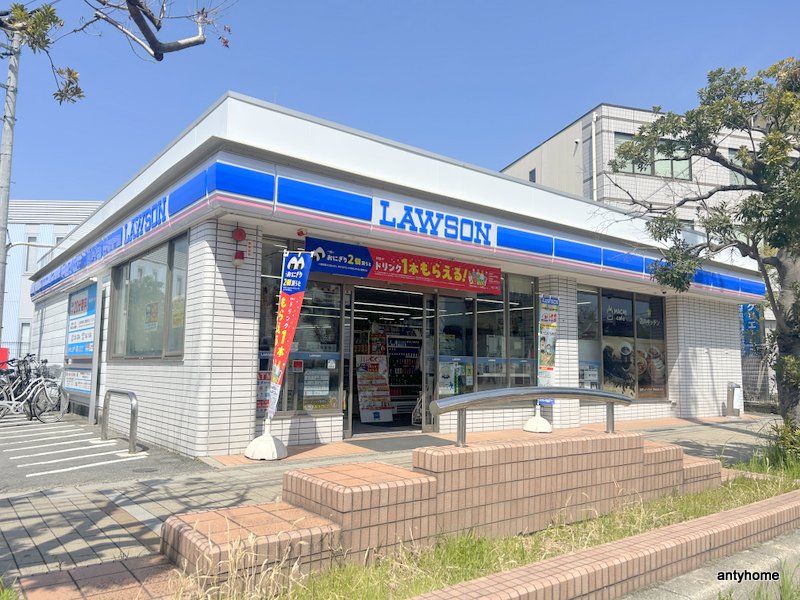 コンビニ　ローソン 吹田江の木町店（コンビニ）まで710m