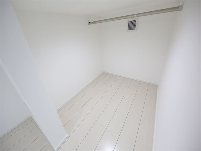 収納　ウォークインクローゼット付（収納充実してます）