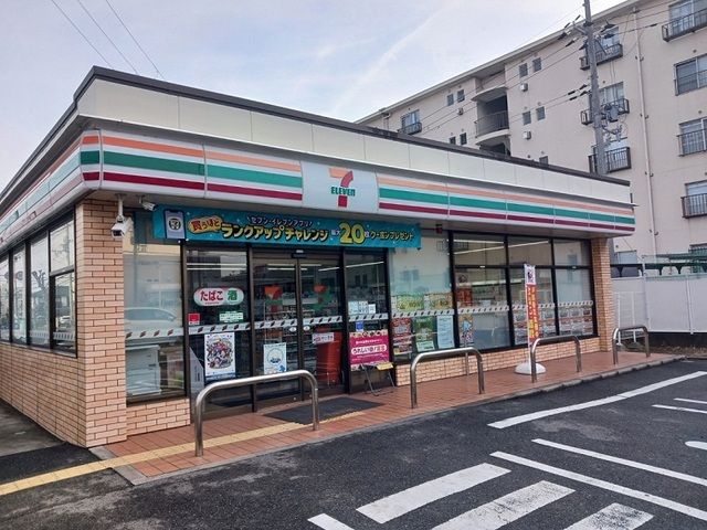 コンビニ　セブンイレブン泉大津東助松町店（コンビニ）まで350m