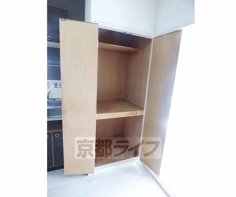 収納　広々とした収納です。