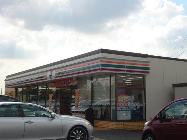 コンビニ　セブンイレブン小牧本庄店（コンビニ）まで524m