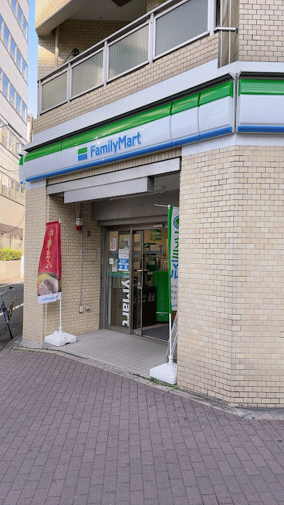 コンビニ　ファミリーマート 江東亀戸二丁目店（コンビニ）まで120m