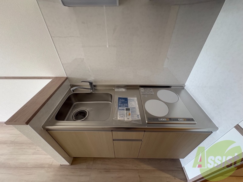 キッチン　ＩＨコンロが設置されています。入居後すぐに使えますね。