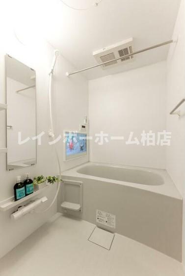 バス・シャワールーム　※家具等はイメージです。実際には付きません。