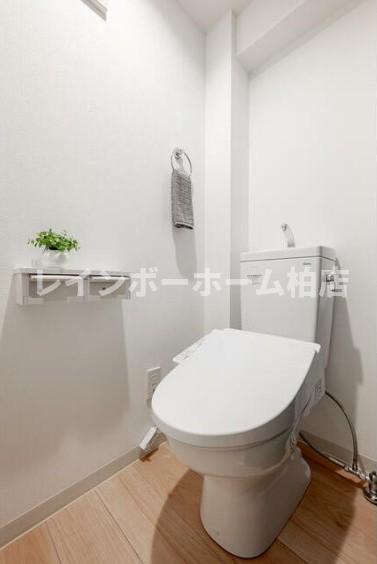 トイレ　※家具等はイメージです。実際には付きません。
