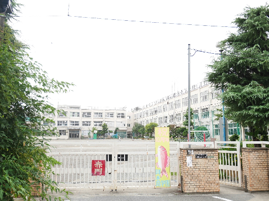 小学校　興本扇学園　足立区立興本小学校（小学校）まで507m