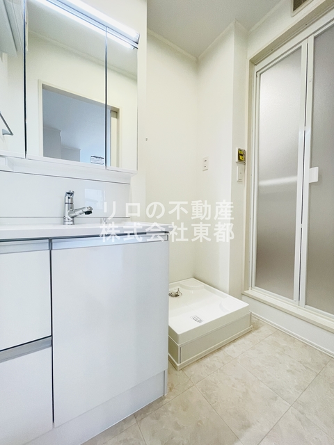 洗面設備　独立洗面台なら落ち着いて身支度ができます☆