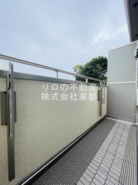 バルコニー　バルコニー付！お天気のいい日は洗濯物も気持ちよく干せますね！
