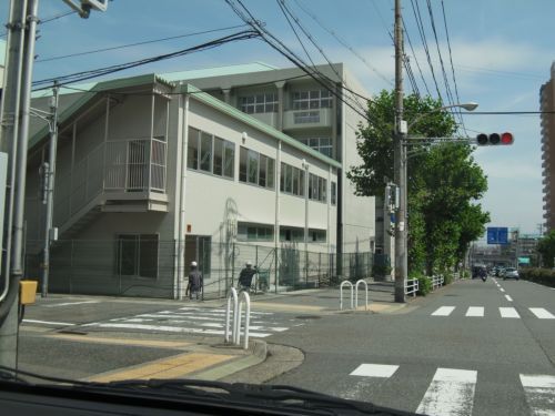 中学校　神戸市立　鷹匠中学校（中学校）まで840m