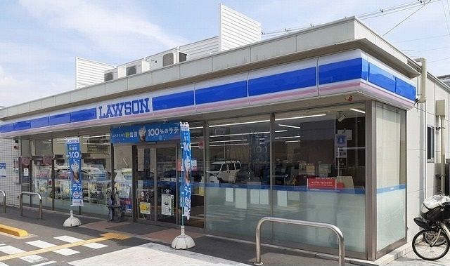 コンビニ　ローソン様（コンビニ）まで290m